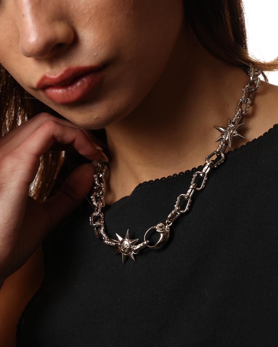 hard_jewelry's tweet image. Today I’m giving away probably our most fire piece we’ve ever made…

Our Astrology Choker🖤💫👁️

I’m randomly picking someone on this tweet to win this banger of a piece.

Just like &amp;amp; retweet and I’ll pick a winner tonight at 10 p.m. MTN🙂

Goodluck!