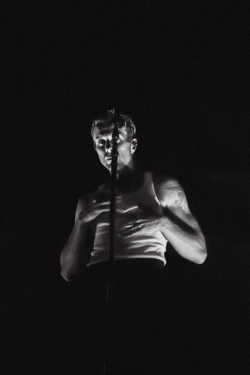 awolnation's tweet photo. Portland tonight 🥀 https://t.co/BKrX2OBlrU