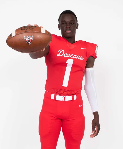 Jamie_XOS's tweet photo. The latest Midlands Wednesday Spotlight report on emerging, under-the-radar, and possibly underrecruited '23 prospects was just sent to college coaches. This week we shined a light on @HakimVuciri @ThomasRGothard (photos) @JaydenJones45_ @ColeJahner1 &amp; @IsaacEngle1 https://t.co/uAABzhkpVZ