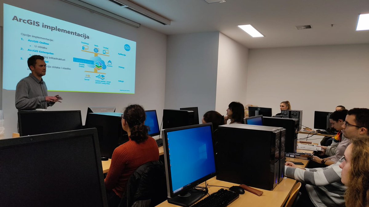 geog_pmf's tweet photo. #GISDay 2022 for students on our Department with GDi group.

#ESRICommunity #arcgispro https://t.co/AkZ3qYsMrA