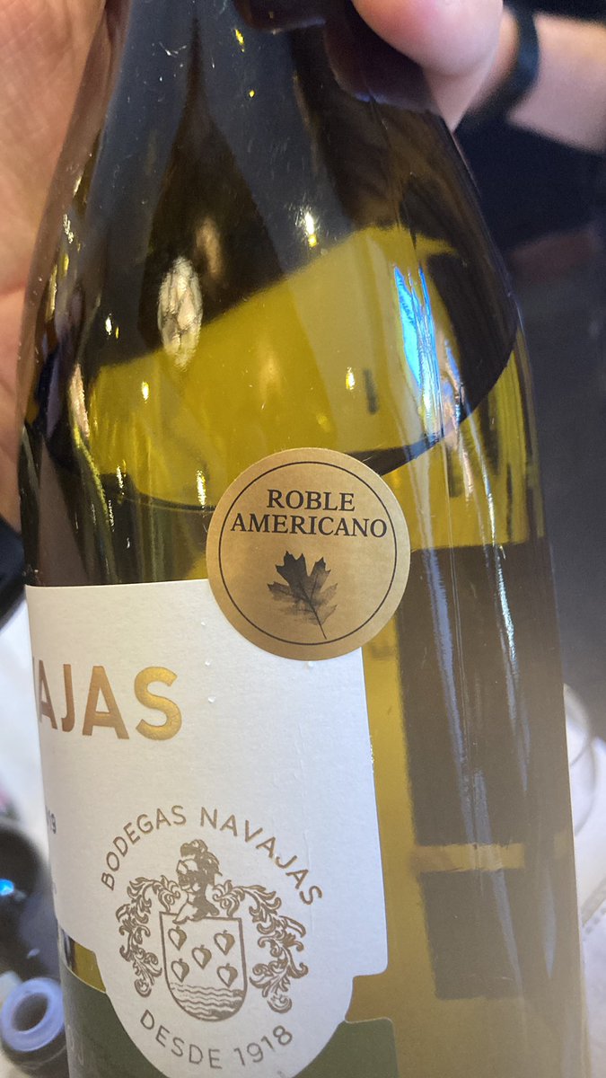 Wineonlineie's tweet photo. Great day today at the #Riojawine wine fair in the Westbury Hotel. Many of you stopped by to taste @BodegasNavajas wines with us - we are grateful - a highlight was tasting French &amp; American aged whites side by side! Thanks for stopping by #rioja https://t.co/jqEii1Zp6R