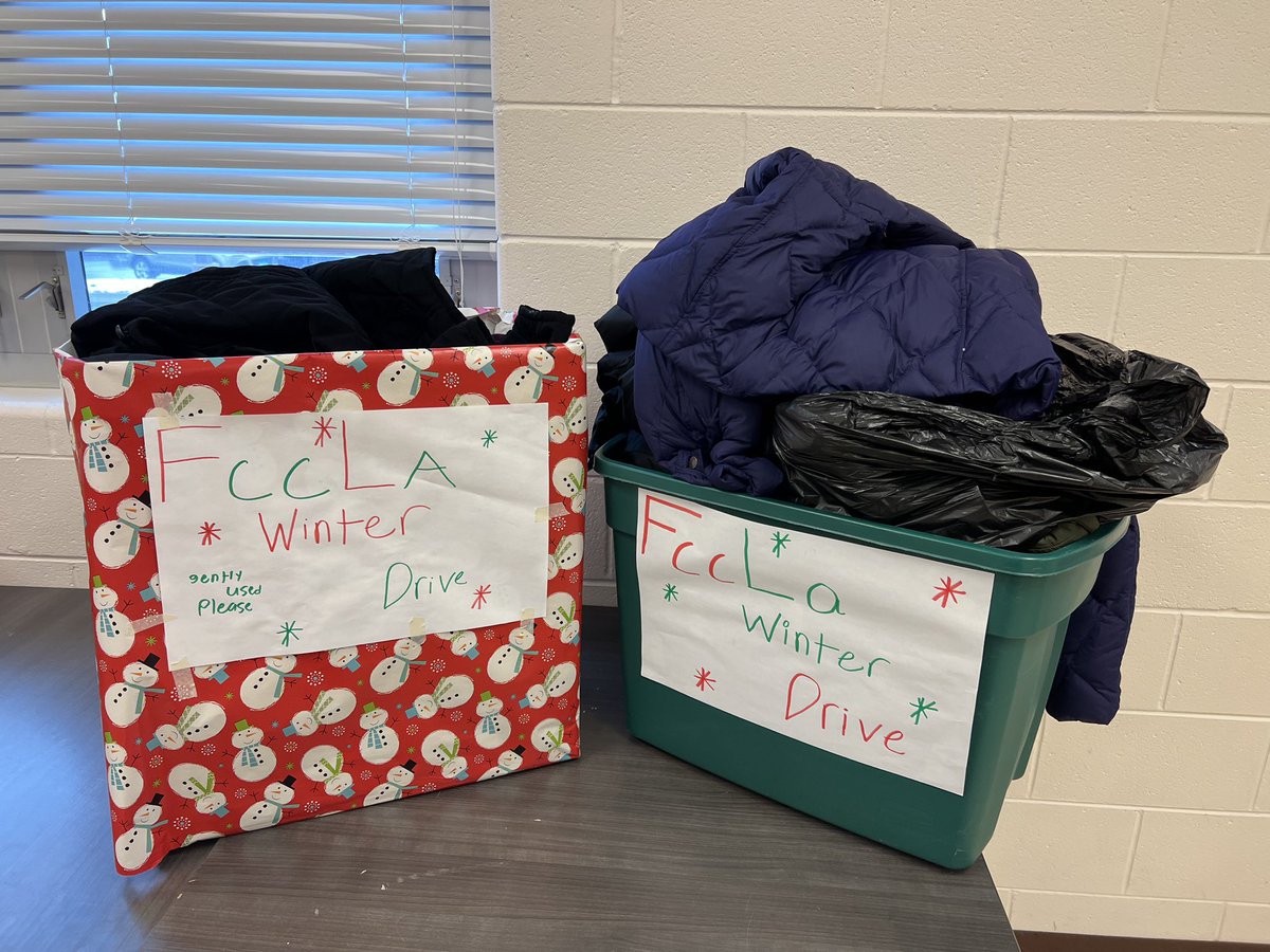 GrantBulldogs's tweet photo. Thank you to everyone who donated to the FCCLA Winter Drive to help keep our community warm this season! https://t.co/1REcUN9aim