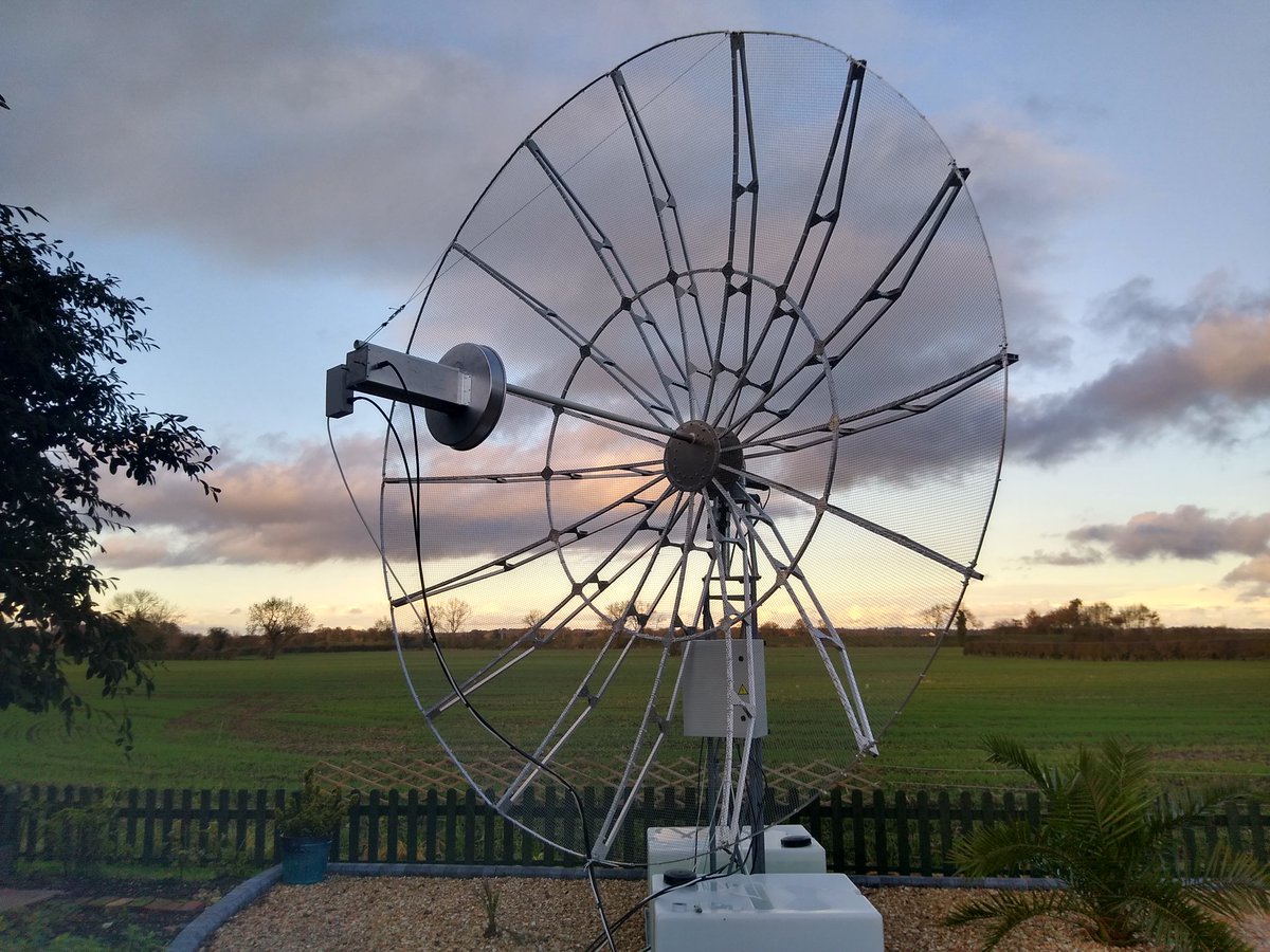 g0lbk's tweet photo. I've added a Kumar choke to my feed today. Unfortunately the sun was too low to do before and after noise measurements. Hopefully I'll see some general improvement.  #23cms #eme #GHz_Bands https://t.co/0Br7Q2lPQc