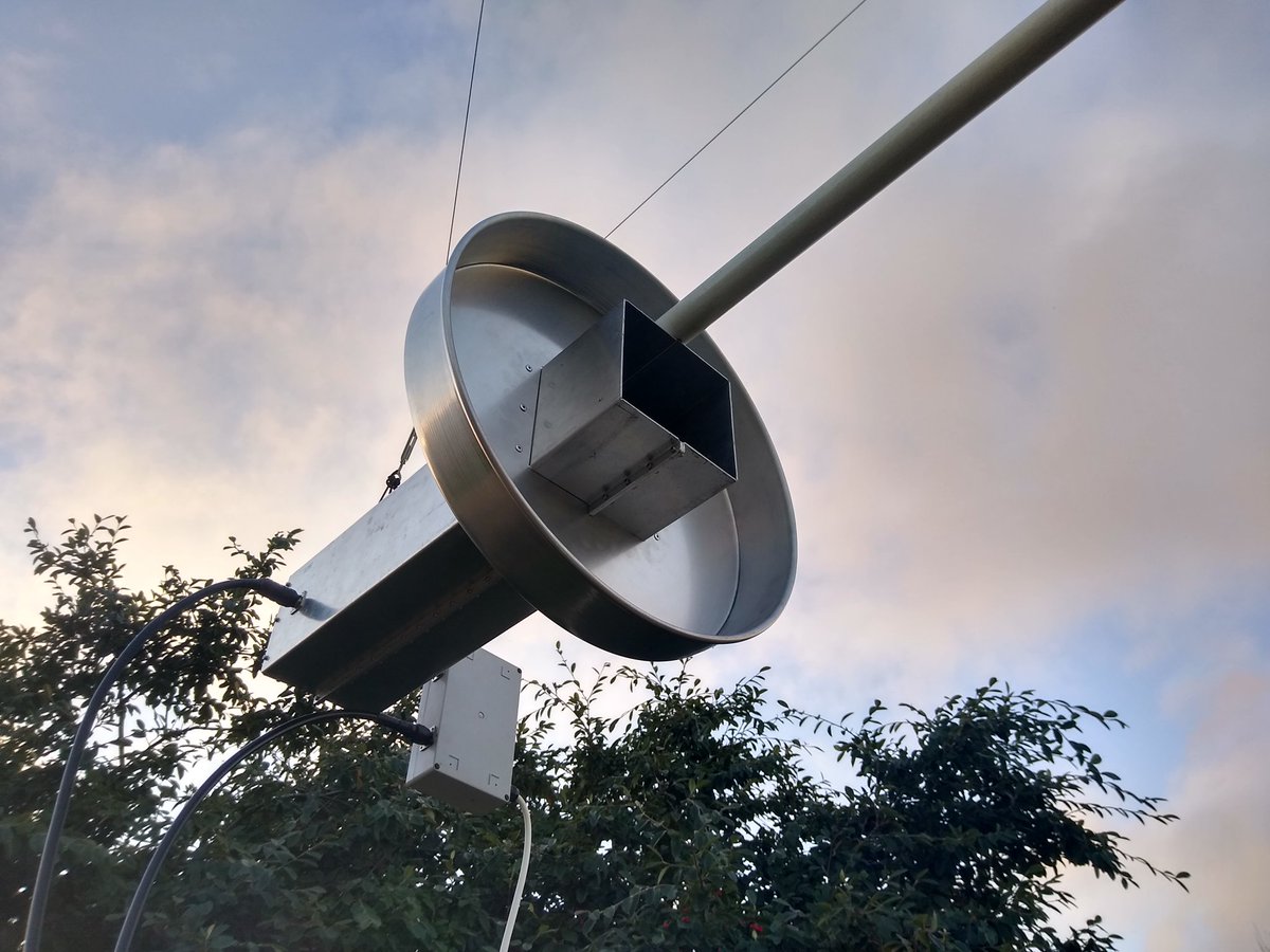 g0lbk's tweet photo. I've added a Kumar choke to my feed today. Unfortunately the sun was too low to do before and after noise measurements. Hopefully I'll see some general improvement.  #23cms #eme #GHz_Bands https://t.co/0Br7Q2lPQc
