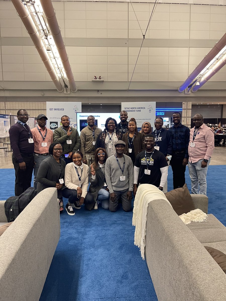 bidemigreenojo's tweet photo. Represented here in #SETACPittsburgh are members of #SETACAfrica, presenting their innovative and breakthrough research. We had a brief but insightful meeting with SETAC world council vice-chair @BeatriceOpeolu. Day 3 has been mind-blowing. 👏💯 https://t.co/RIeyL36G1s