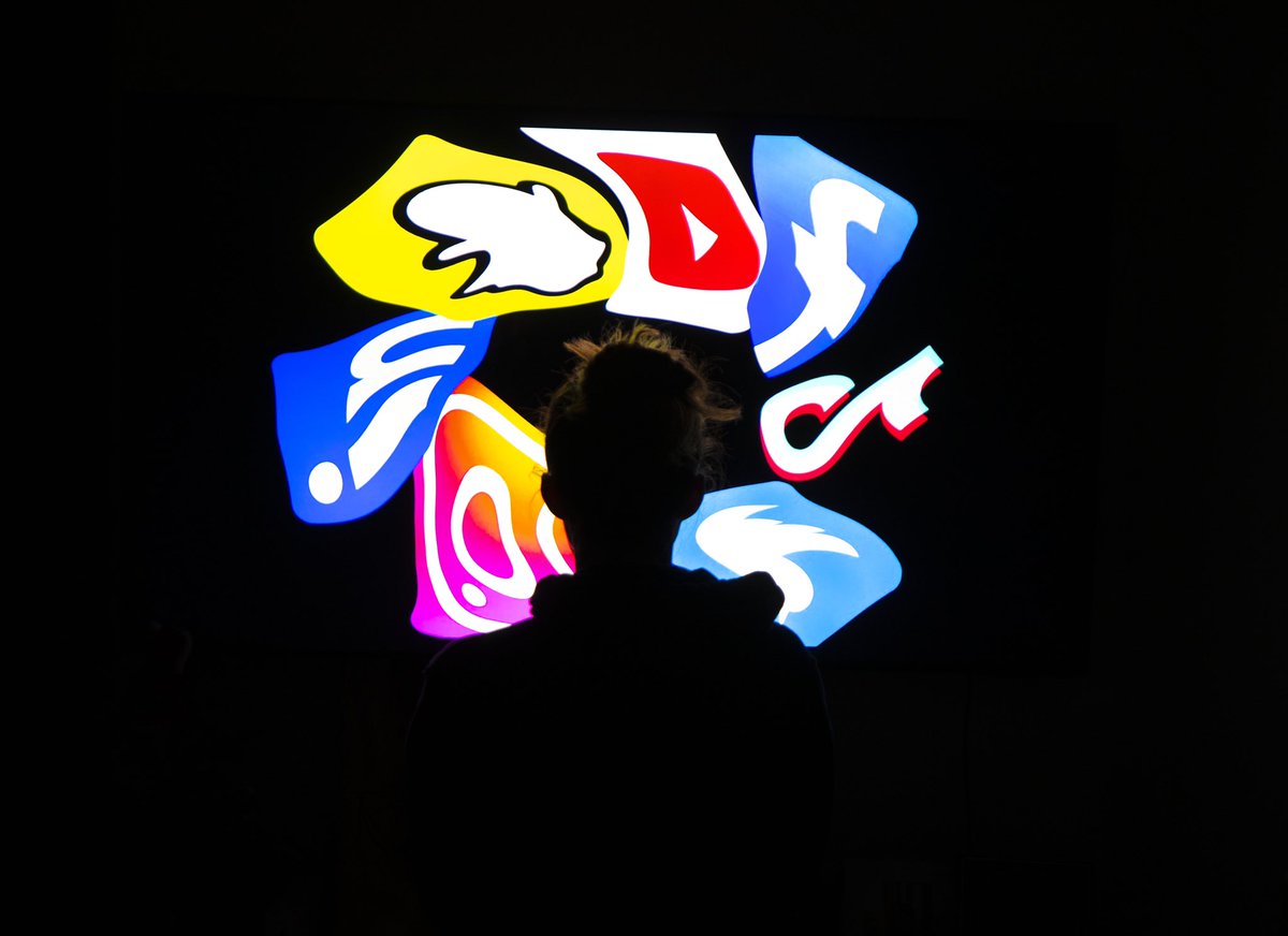 alexiafaith0's tweet photo. don’t think I’ve taken photo illustrations for a little while now! check out a few I made for a social media mental health story https://t.co/NVto3ctibv