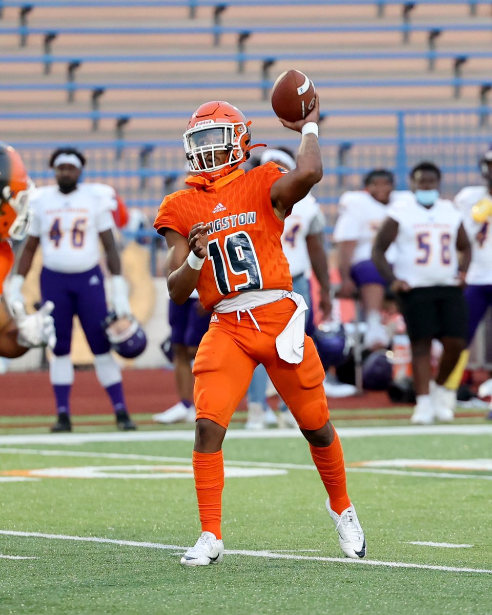 KeeganByrd7's tweet photo. #AGTG Aftet a great talk with @Coach_Griffin32 I am blessed and thankful to receive my first HBCU offer from Langston University!!!! @quinton15121401 @Coach_Cmoore @joshaleman33 https://t.co/IC3tIinQb7
