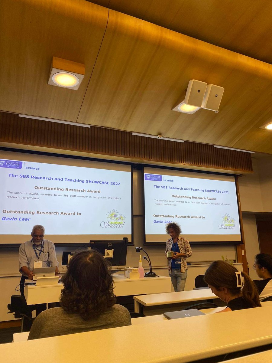 Lear Lab tweet media