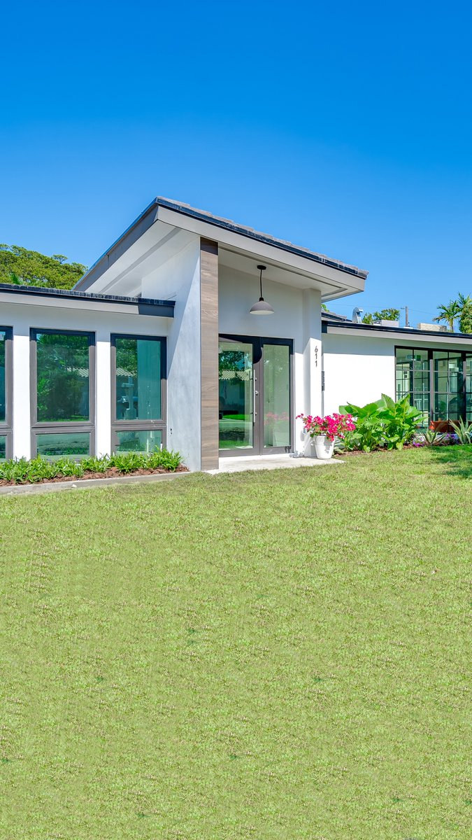 Lovin It In Lakeview 😍

611 W 51 St, Miami Beach
- 4 Beds
- 4.5 Baths
- L/A: 2,707 SF, per architect
- Lot Size: 6,250 SF
- Pool
- Kitchen w/ 2 of everything
- Full Laundry Room
-  2022 - Fully Renovated + New Construction

Offered at $3,750,000

Contact us for more info🔑