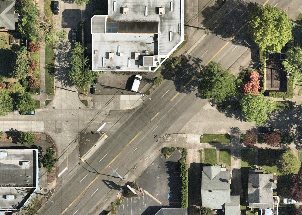 SD70MACMAN's tweet image. Lake City Way &amp;amp; 82nd. Only took my best friend getting killed here at this legal crossing for a safe crossing to be installed. But that's the way our current system operates! Without people getting hit, harmed, and killed, there's "no justification" for improving safety.
