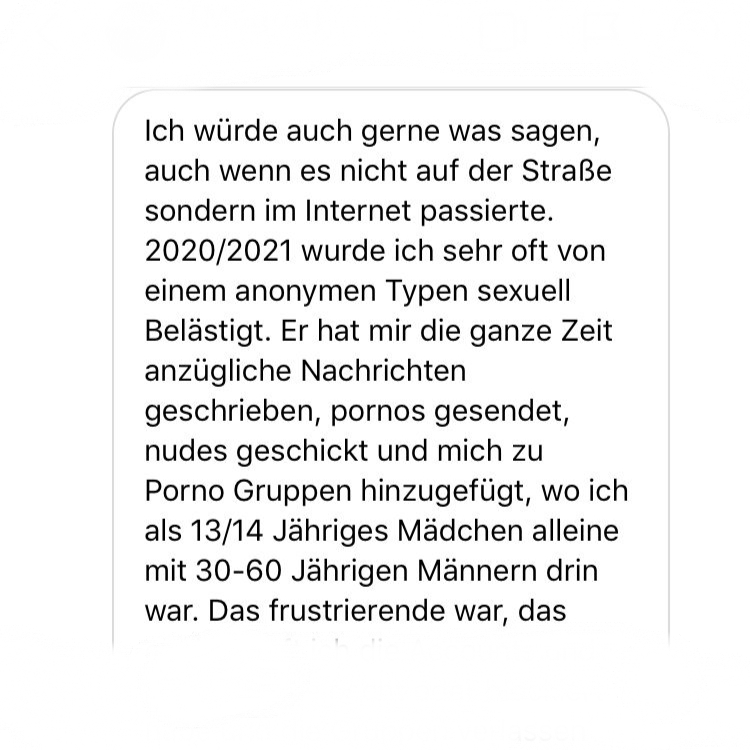 catcallsberlin's tweet photo. Caption auf Instagram! [Eigenwerbung]

#weltmaedchentag #internationaldayofthegirlchild #idotgc #worldgirlsday #catcallsofberlin #stopcatcalling #feminismus #chalkback

   https://t.co/J3HZcNkdKI https://t.co/hFUSmqnt0Y