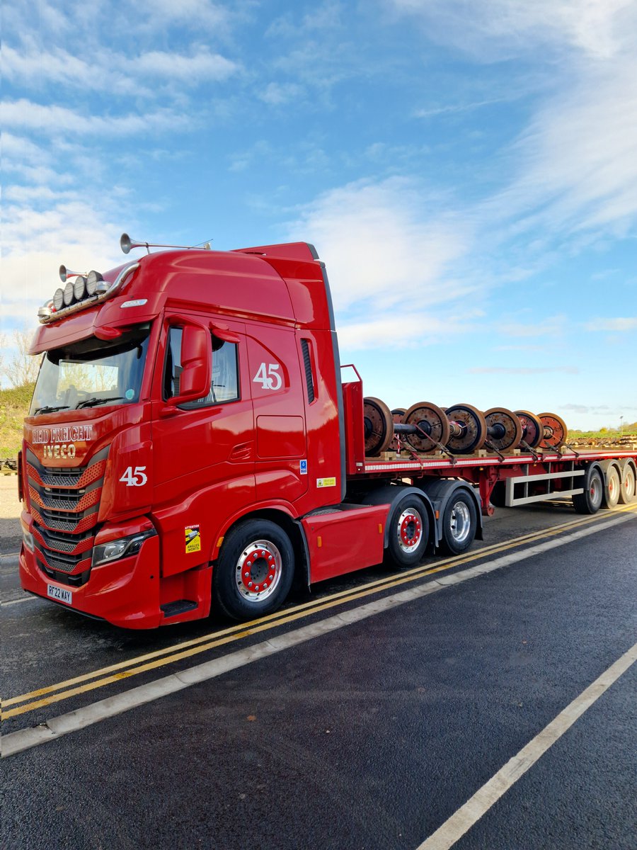 I'll be honest if you're getting fed up of truck pictures you probably should unfollow, I'm not stopping 🤣🤣🤣