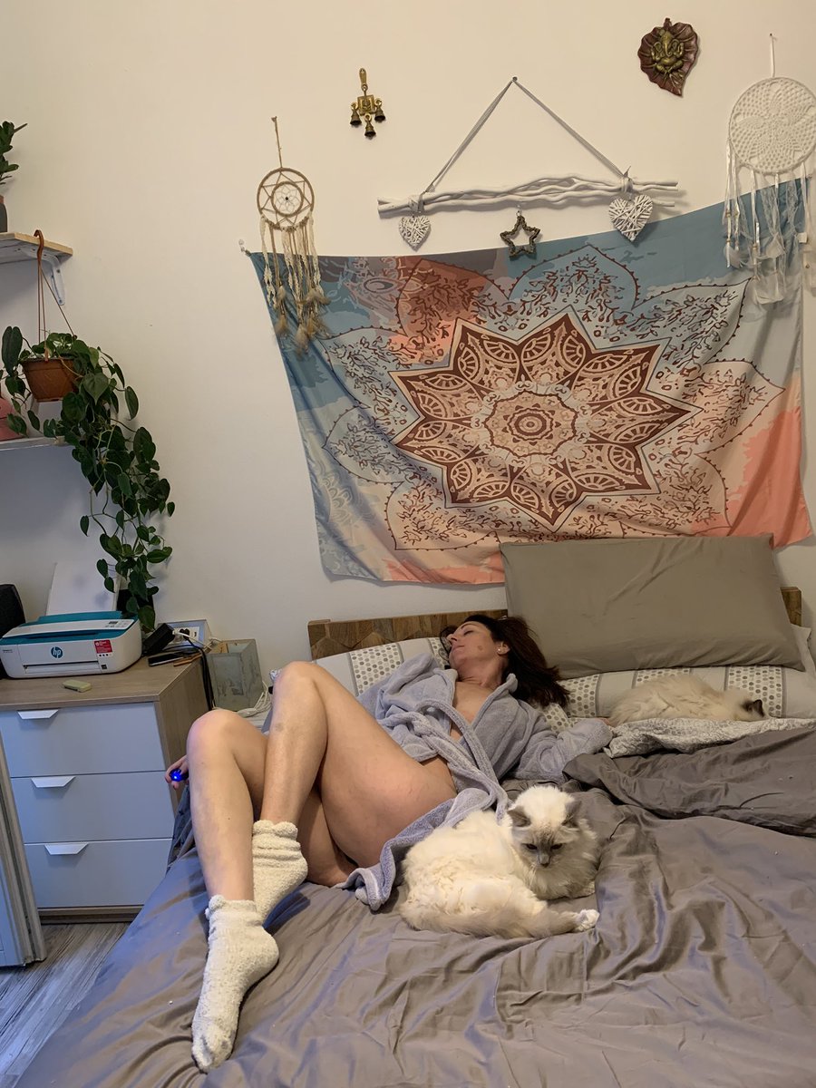 SissyBelll's tweet photo. Warm kitty, soft kitty, little ball of fur 💙🤍🇮🇹 Hi puppies cum and cuddle with us 🌶🌶🌶 we Sto arrivando! Waiting for you ❣️❣️❣️❤️❤️❤️🔞🔞 #feet #feetworship #feetpicsforsales #feetjob https://t.co/mqEhyOQJAh