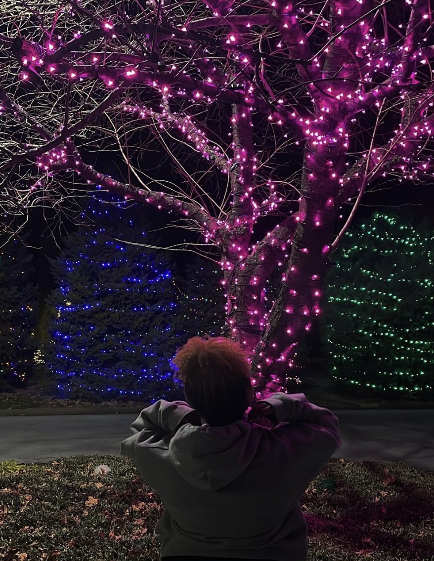 Bring on the holiday cheer! 🎄🤩 Come to our corporate campus to see all 620,000 Herr’s Christmas Lights!

📸: @ torr.tia , <a href="/Chunts_Mkiv/">Christian Hunter</a> , <a href="/dronebydro/">DBD 📸🎞🚁</a>