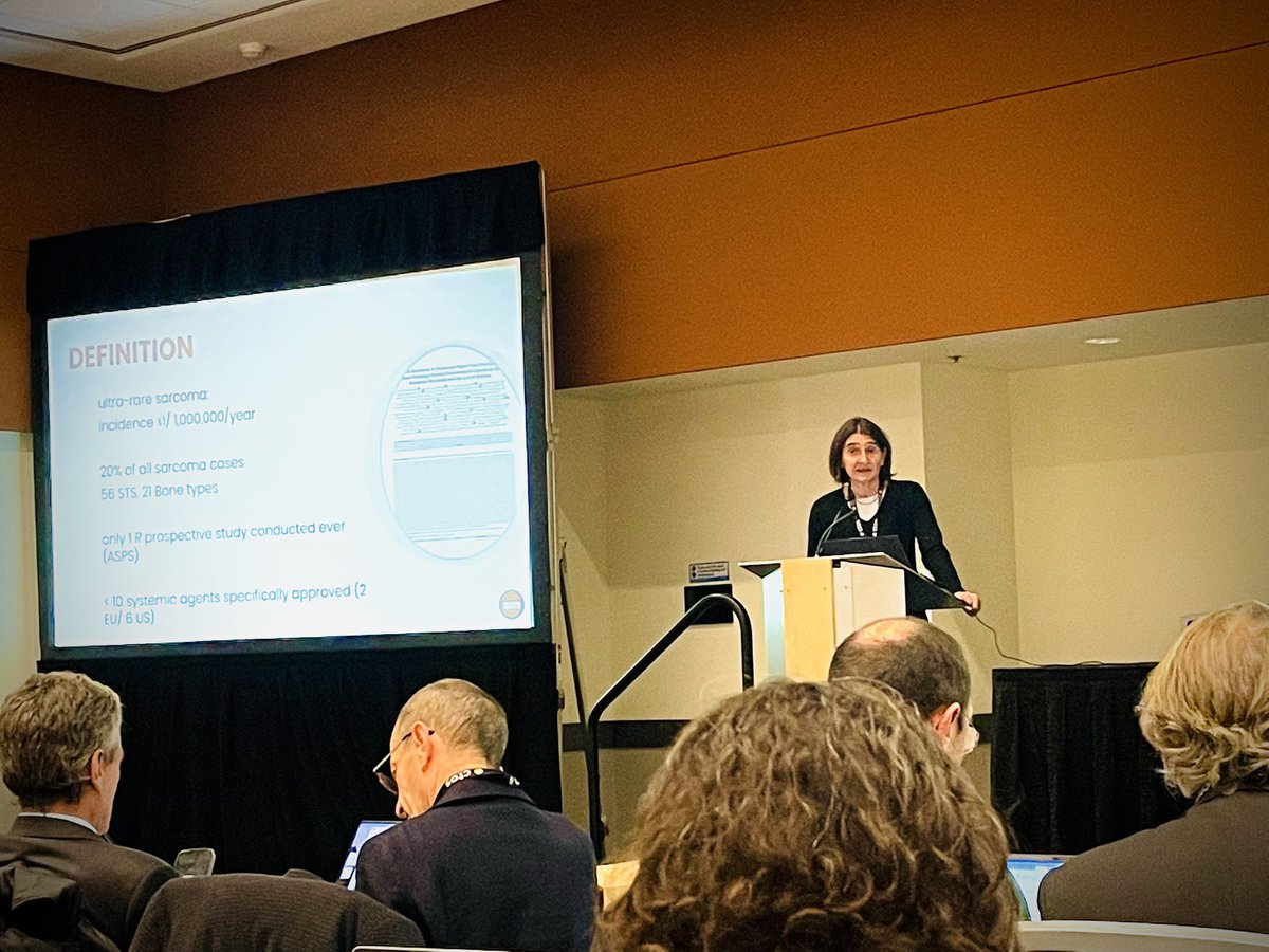 About 20% of #sarcoma are #ultrarare❗️<a href="/SilviaStacchia/">Silvia Stacchiotti</a> leading the group: how to tackle specific histologic types without leaving anyone behind? #CTOS2022 #CTOSTweeTOS <a href="/ctosociety/">CTOS</a> <a href="/sarcomapatients/">SPAGN</a>