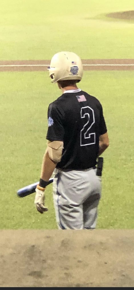 g_arseneau15's tweet photo. I am very excited to announce my commitment to further my academic and baseball career at Oakland University. Thank you to everyone who has helped me get to this point. Let's ride🐻#GoldenGrizzlies @JCBanfield @CoachNelly11 @CoachGarsh22 @Coach_Wetz https://t.co/W8XCjXj0bS