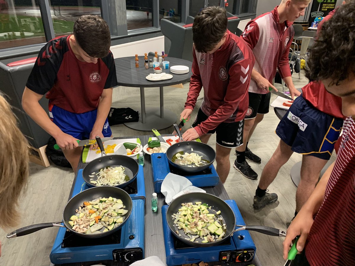 Commando Chef - MBE - tweet media