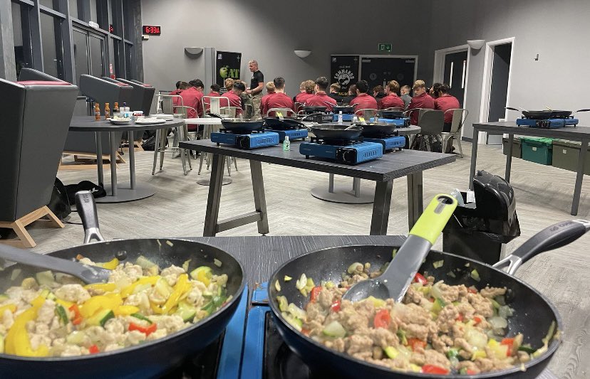 Commando Chef - MBE - tweet media