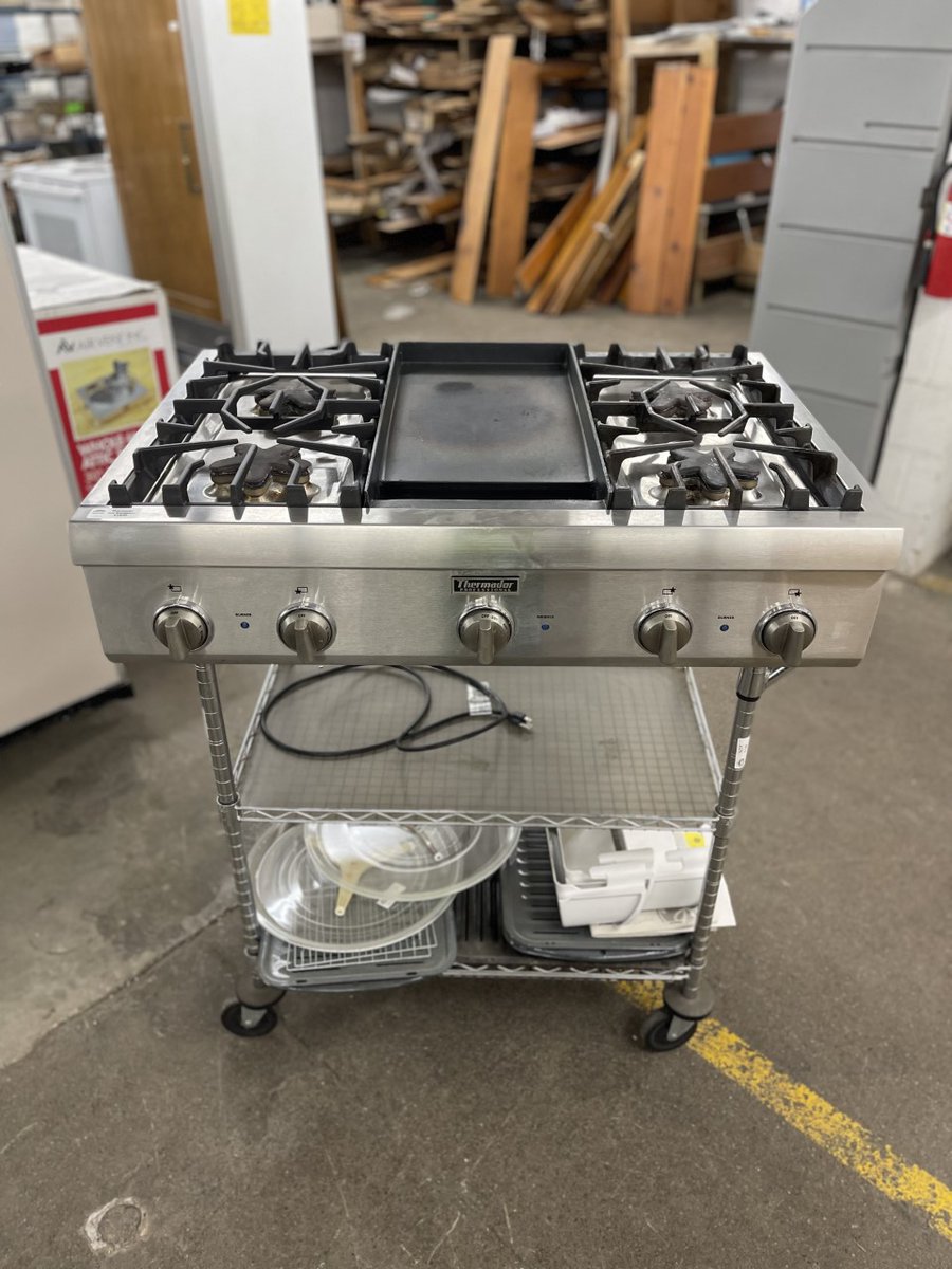 BuildingValue's tweet image. THERMADOR 36” GAS RANGETOP- 4 burners with signature star shape, electric gridle, professional-style knobs &amp;amp; construction. Features the lowest BTU on market which increases to a powerful 15,000 BTU’s. Model # PCG364ED. Dimensions: 35 7/8” wide x 26 ½” deep x 8 1/2” tall. $1850