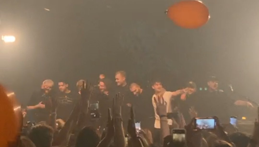 oopsmypayno's tweet photo. OUR TIME TOUR IS OVER😭

#ourtimetour https://t.co/Nes59n8mSg