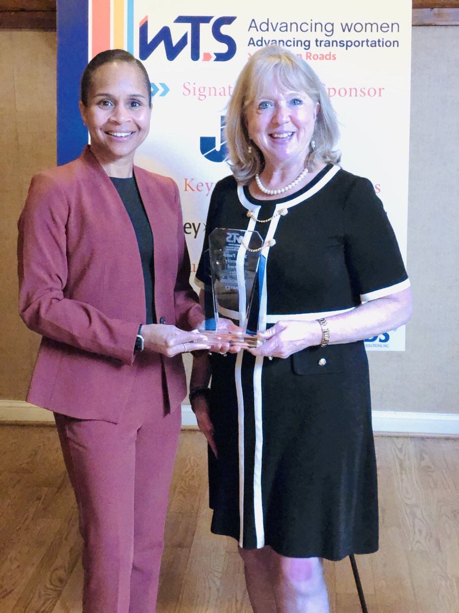 I was proud to nominate <a href="/DominionEnergy/">Dominion Energy</a> for the Rosa Parks Diversity Award presented by WTS-Hampton Roads. Director of Community Engagement Tonya Byrd received the award on DE's behalf for its commitment to DE&amp;I. #ActionsSpeakLouder