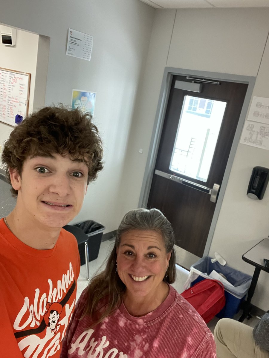 Mrs. Dodd tweet media