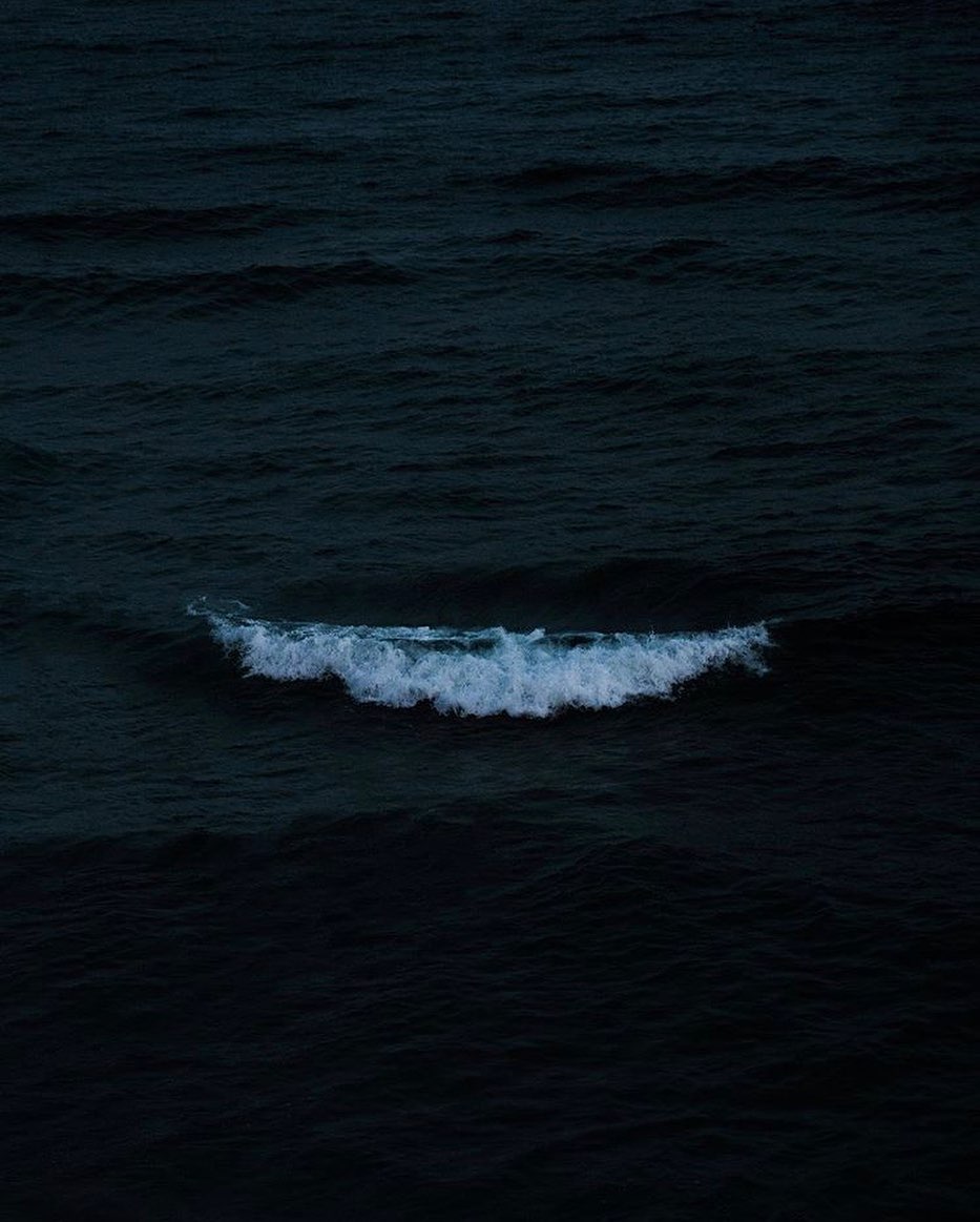 Artist: IG@antonkollo 
Ⓜ️#ManesMAG #VisualArt #aesthetics