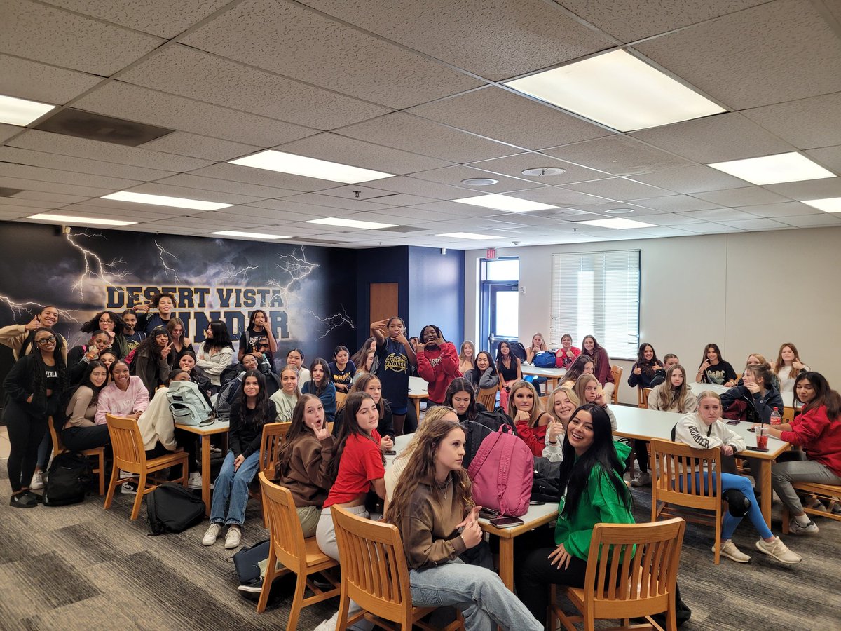 CoachKlecka's tweet photo. Over 50 studs showed up to our informational Girls Flag Football meeting. They are ready!! Go Thunder! @huffine_tuhsd @TUHSD_News @DVHS_TUHSD @Spire2BU @ThirtyDown_ @DavidHinesAz https://t.co/wLJa7Gop8g