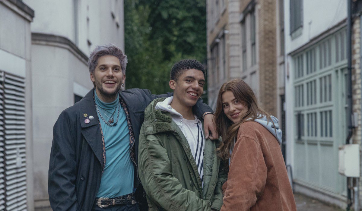 van on Twitter "Truly one of the best shows I’ve watched on Netflix ”))" / Twitter