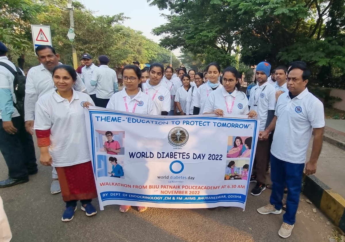 AIIMSBhubaneswr's tweet photo. @AIIMSBhubaneswr #Walkathon for #DiabetesAwareness 
Executive Director Dr Ashutosh Biswas, MS Dr S N Mohanty &amp; other dignitaries with students walked unitedly for awareness #25Mins per day &amp; #5Days #perweek
#EducationtoProtectTomorrow
@MoHFW_INDIA https://t.co/164W2dx4fc