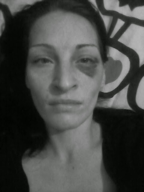 KrystelDrs's tweet photo. En France,à Nantes, on as le droit de vous violer et de vous frapper pendant des années entre vos 4murs sans que personne ne https://t.co/aXuuX2Xdl4 parole est entendu par desviolentsPour atterir dans un nonlieu.Est ce que vous étiez là entre mes 4murs à l'intérieur?J'étais seule https://t.co/DpkYFUm6jj