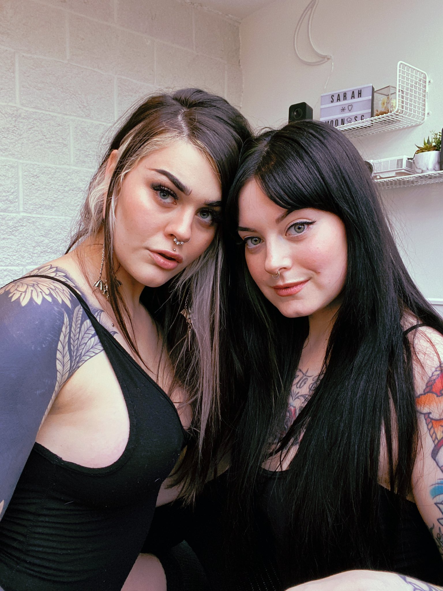 TW Pornstars - CERES SINCLAIR 🥀. Twitter. spent the afternoon with @sarahmoonsg, doing a really