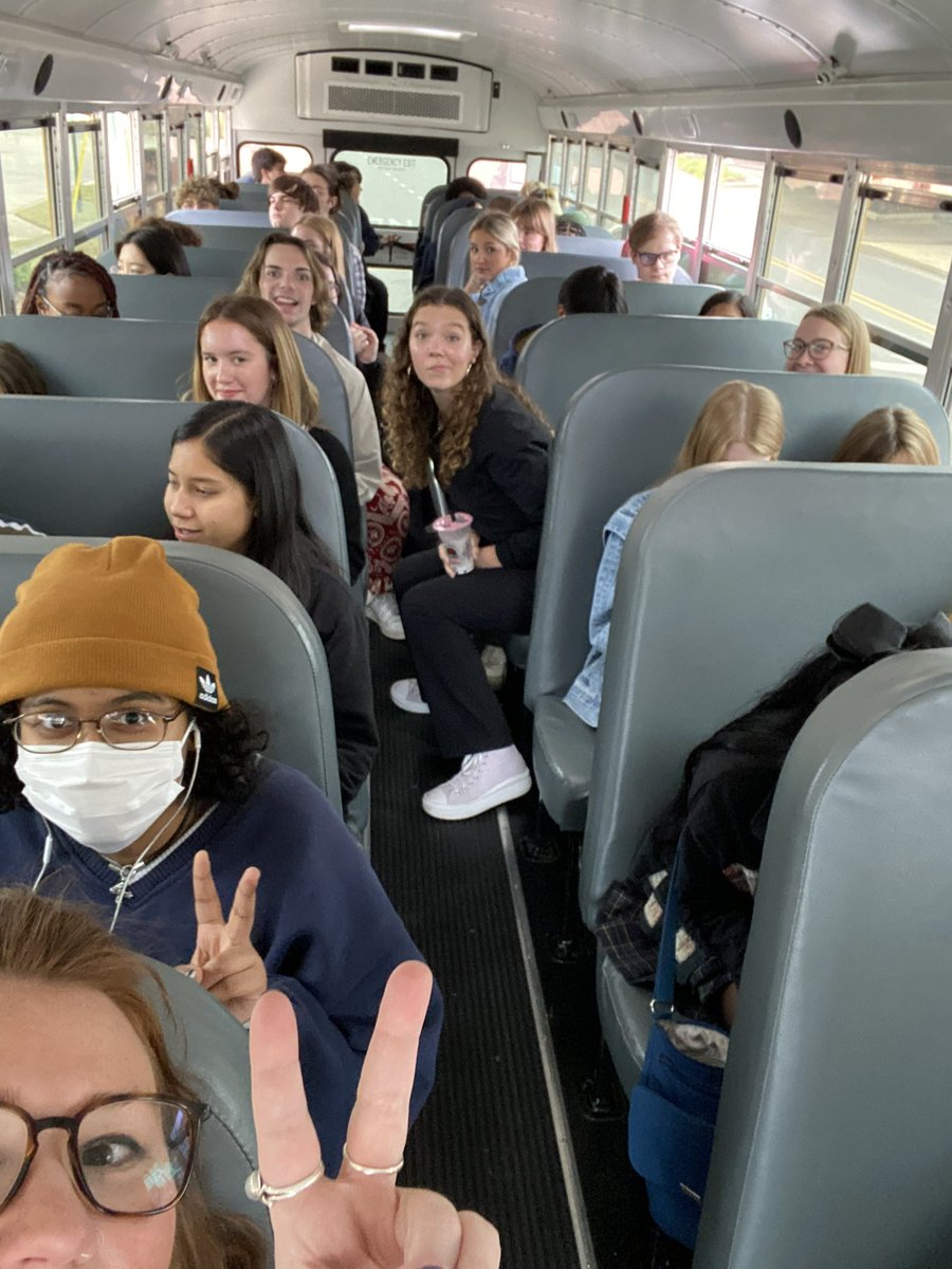 artctrish's tweet photo. We took Auburn High National Art Honor Society students to Auburn’s 2D and 3D buildings today. Fun trip back to our old stomping grounds! Class of ‘93! War Eagle!#bfa https://t.co/ShrPfsXRrI