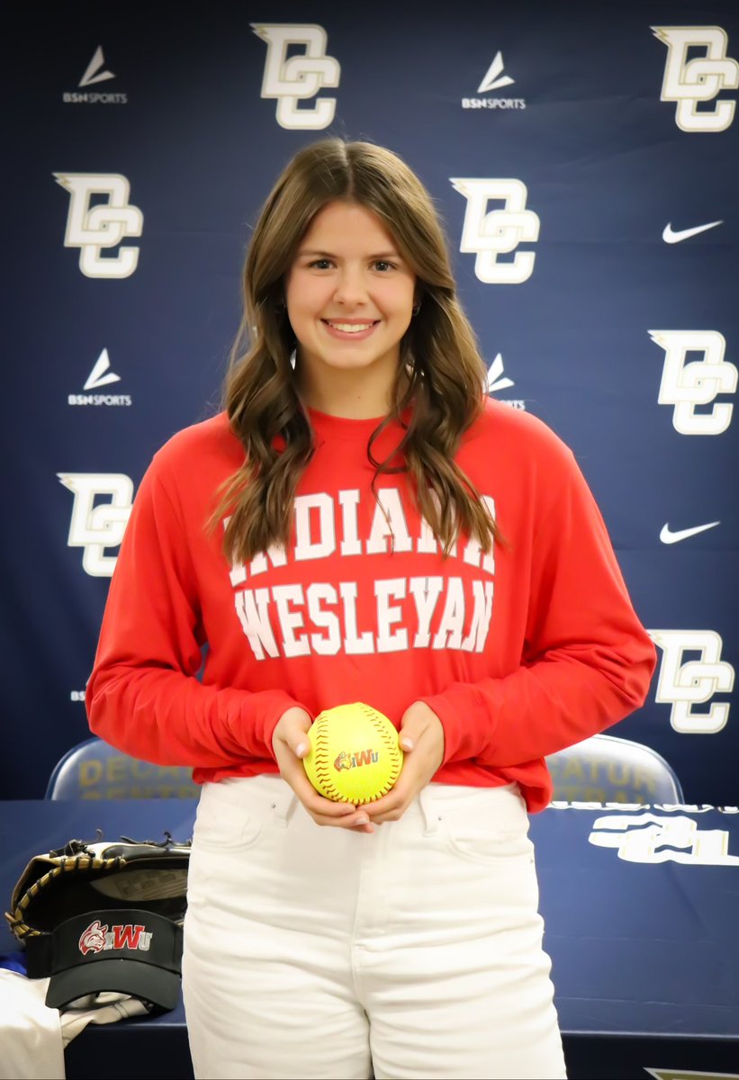 DCHS Softball tweet media