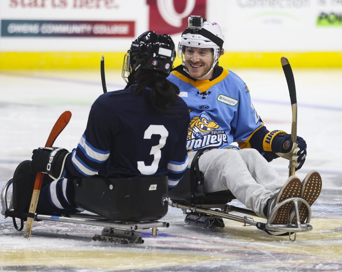 MonroeBlade's tweet photo. Great shots from @RBensonBlade.
The @ToledoWalleye players worked with individuals with physical disabilities at a sled hockey charity event through the Adaptive Sports Program of Ohio tonight.
https://t.co/vMucwPDjq7 https://t.co/gzYyaJ1hWl