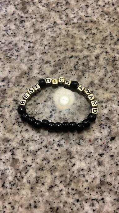 Someone gave me this at edc 😌 https://t.co/MNTPpVlpnJ