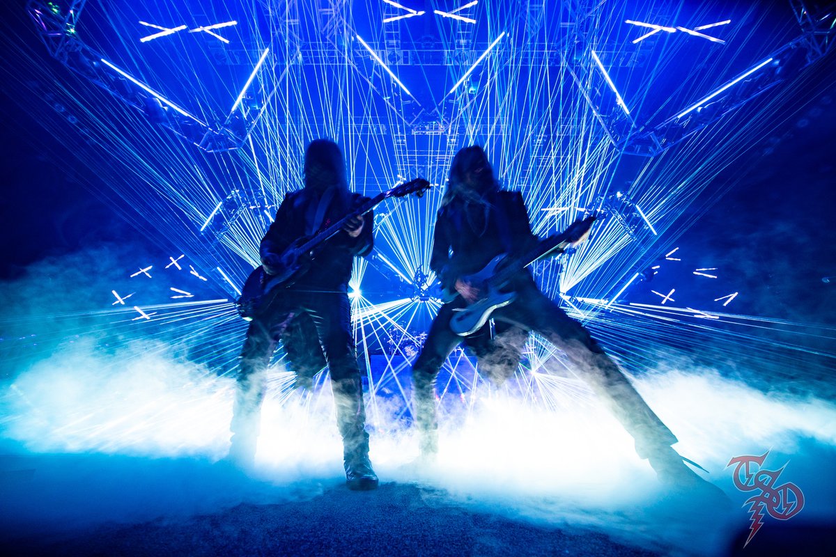 trans_siberian's tweet photo. TSO is back on the road with our biggest production in years and we can’t wait to light up arenas across the country for some #TSOTIME this winter.
Tonight we kick off our 2022 Winter Tour - Check out some exclusive photos! 🔥🤘🏽
#TSO #WinterTour
#TourKickoff #LetsGetLit https://t.co/VtCKU8wZhy