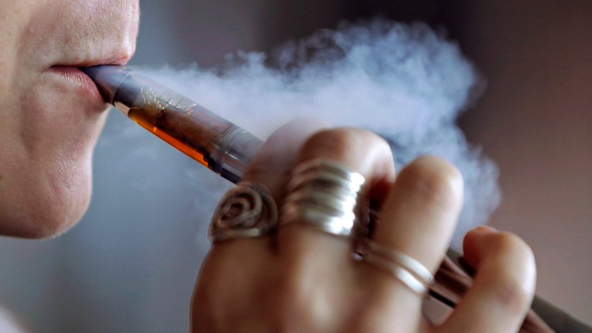 thehill's tweet photo. E-cigarettes, marijuana can impact the heart like traditional cigarettes, new study finds https://t.co/HZ7KJvs7p9 https://t.co/H3fMI6d5iO