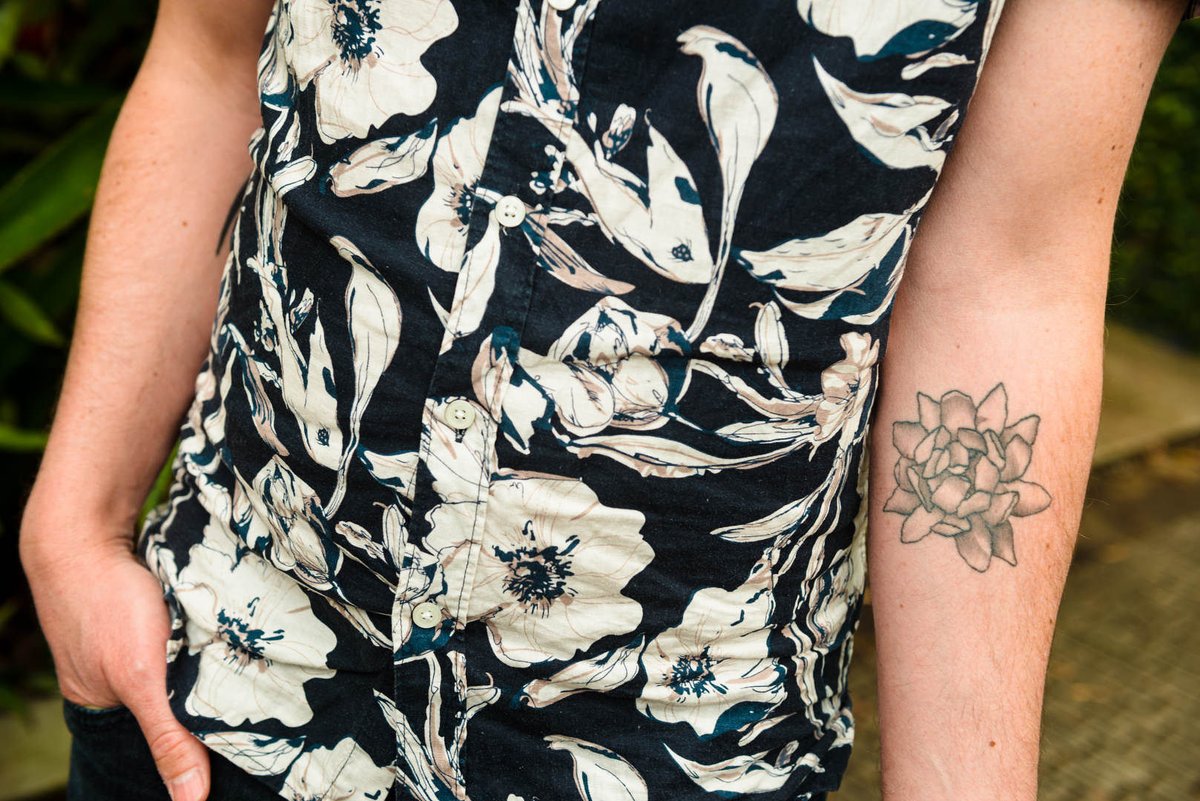 With the @ASBS_botany conference coming to a close, I wanted to share with you the magnificent plant tattoos of plants real and not so real that are residing under the skin of some attendants. See all in the thread. Can you name the plants portrayed?