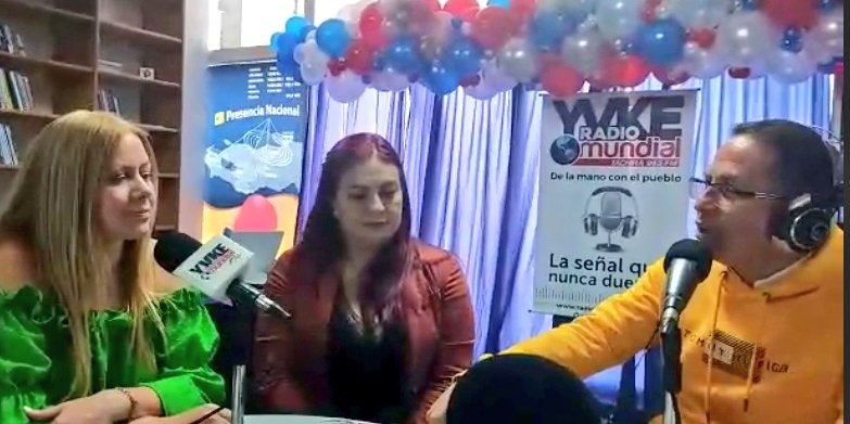 BermudezJoseA's tweet image. #16Nov Excelente programa de &quot;La Hora de los Clap&quot; con un tema que nos toca las fibras más internas de nuestro ser; los niños, niñas y jóvenes deben ser protegidos, amados, nunca maltratados o abusados. Gracias a las Abog. Indira Ruiz y Celeste Buitrago por compartir con nosotros