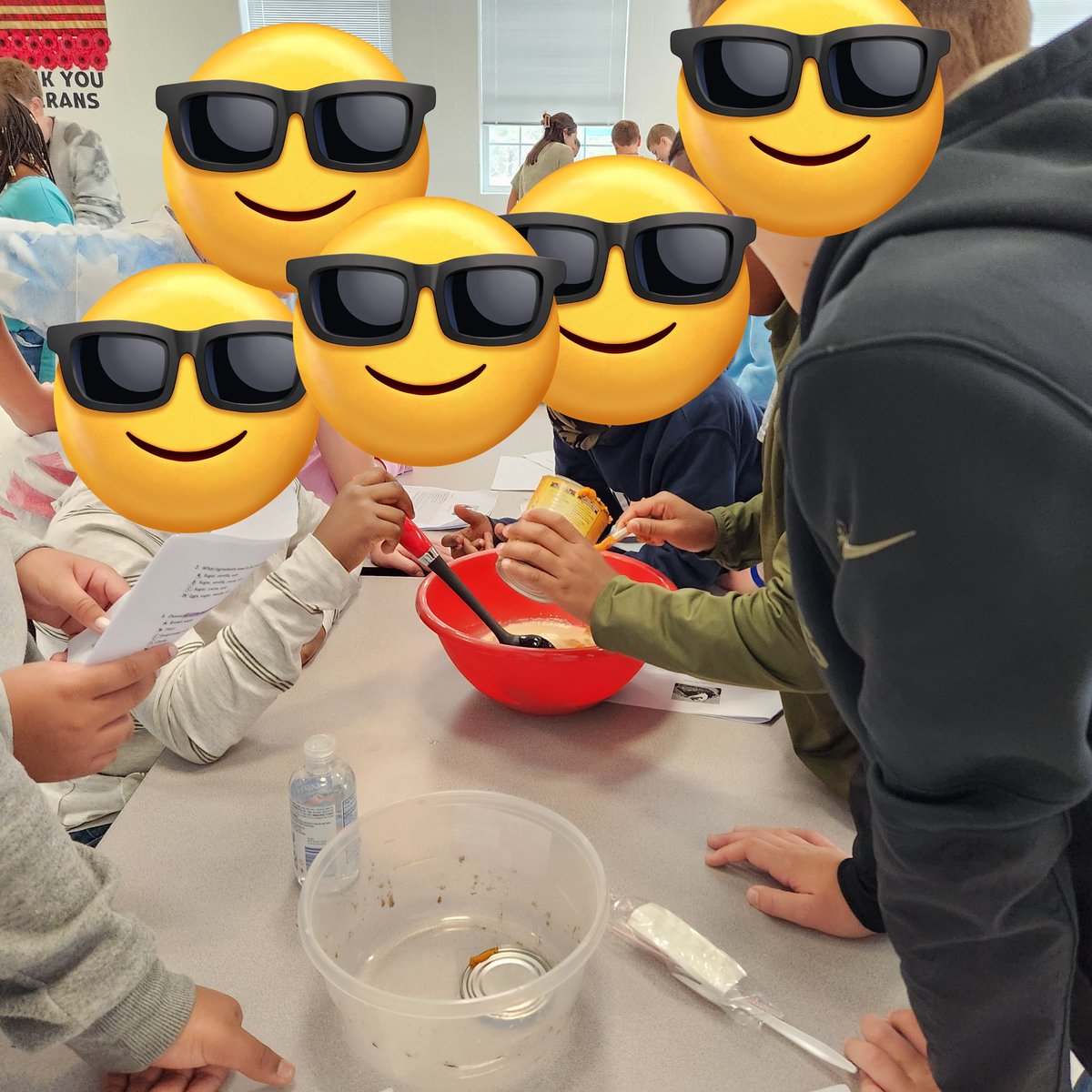 AshleyCreath's tweet photo. 5th graders used their reading skills today to prepare a chocolate and pumpkin pie!!
@RaeStovall @adams_leighann1 https://t.co/cJqD0MXG3q