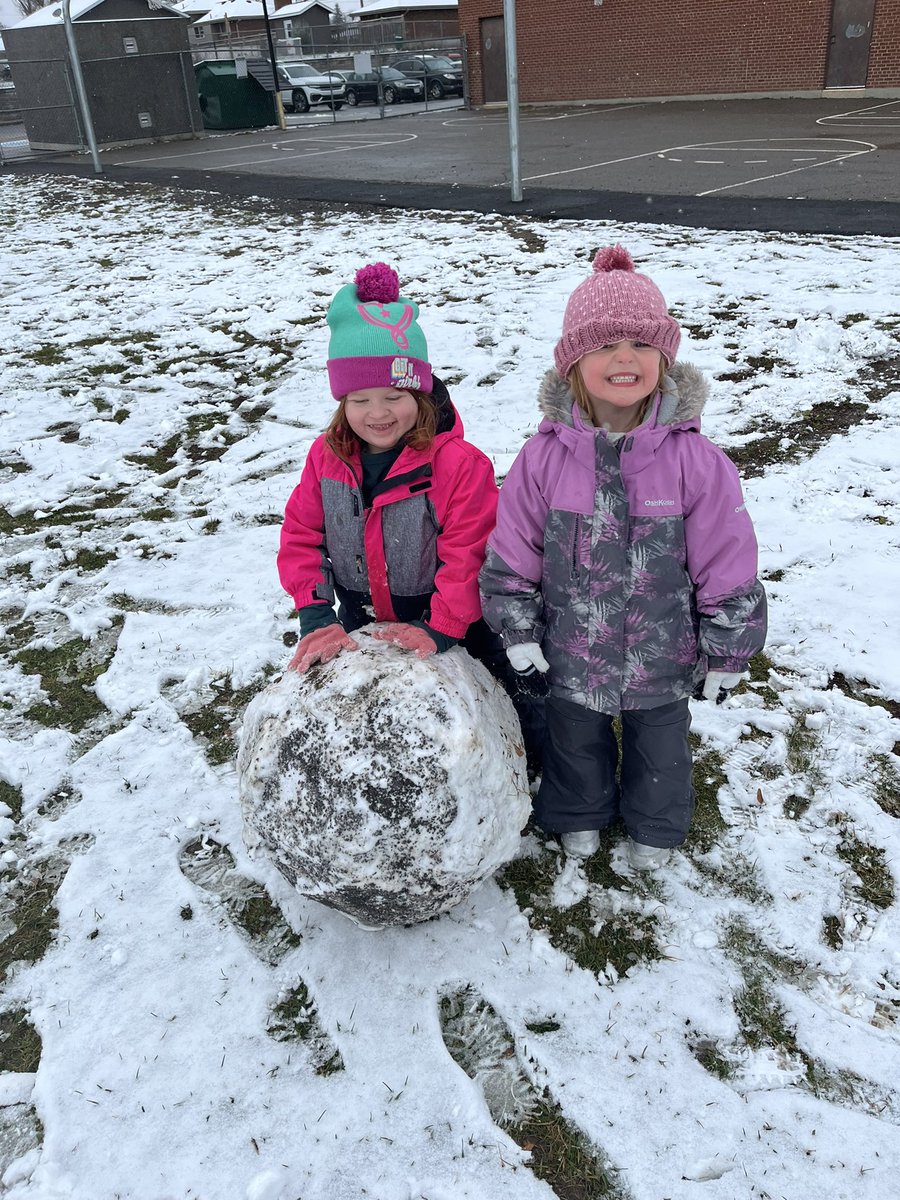 We love the snow! Such a fun day in Kinderland! ❤️❤️ #togetherisbetter #winterfun <a href="/alcdsb_rosa/">Holy Rosary CS</a> <a href="/HealeyHeather/">Heather Healey</a>