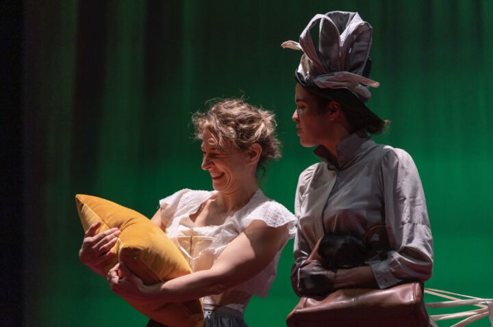 Debutta al Teatro Torti di Bevagna "La madre dei mostri" dai racconti di Guy de Maupassant umbriadomani.it/cultura/debutt…