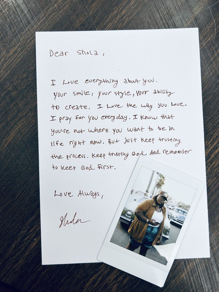 TheLoveGalleryy's tweet photo. My students assignment today was to write a letter to themselves, so I decided to write one as well. I encourage everyone to write a letter to themselves🤍
Ft. One of my favorite pictures of me https://t.co/A2n4wXuzly