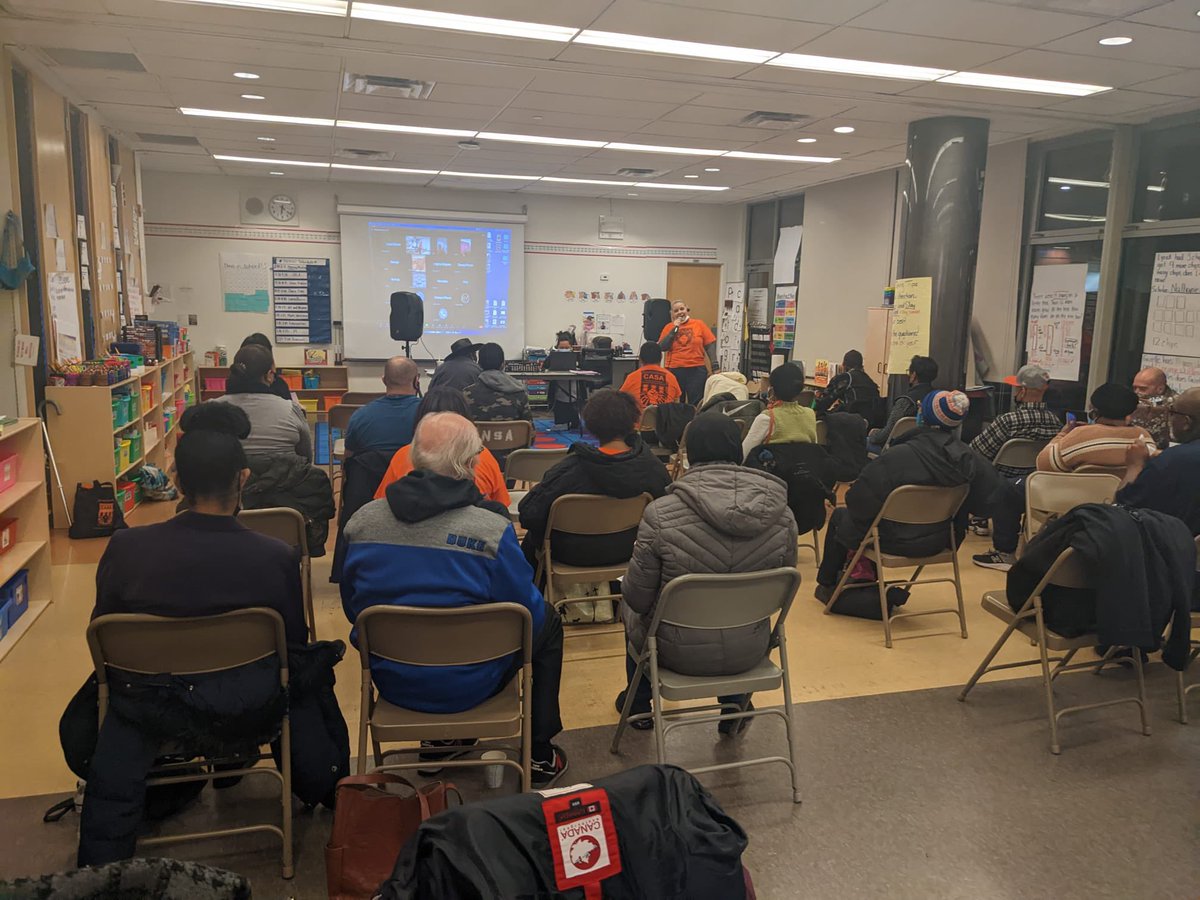 CASAbronx's tweet photo. November CASA general meeting has begun! Folks gathering to hear campaign highlights and learn their rights about heat and hot water!! #casapower https://t.co/TUt9tEAGG8