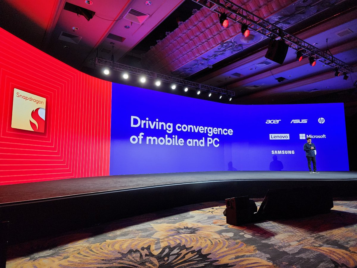 Antonio_Luis's tweet image. .@kedarnkondap discussing #computingplatforms during #SnapdragonSummit day 2! @Snapdragon