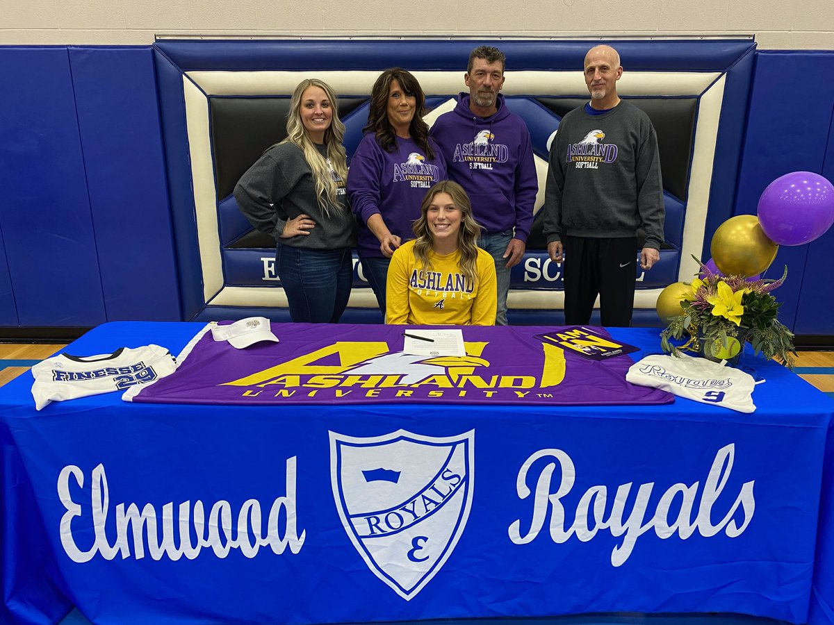 ElmwoodRoyals's tweet photo. Congratulations Maddie Milligan on signing to play Softball and continuing your education @ Ashland University!  #goroyals #WeAreElmwood  @Ashland_Univ https://t.co/aWoAzdDw62
