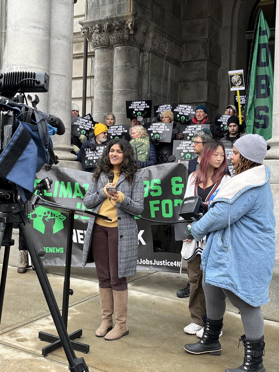 Campaign launch 2day. The CJJP would protect our communities from toxic pollution that poisons our land, water and lungs. Let's close harmful power plants & put communities at the center of our renewable future. @GovKathyHochul @AndreaSCousins @CarlHeastie #PassTheCJJP @NYRenews