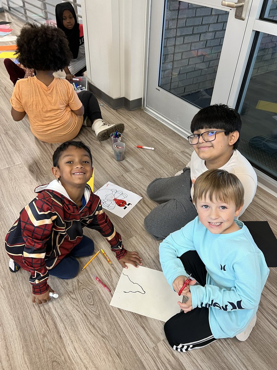 We had so much fun with our buddy class this afternoon working together to disguise our Thanksgiving turkeys🦃❤️ <a href="/MrsMyersCRE/">Lindsey Myers</a>