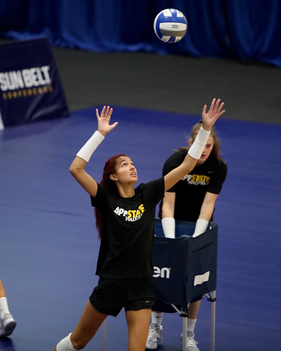 Practice Pics from Foley!!! #Apptothetop